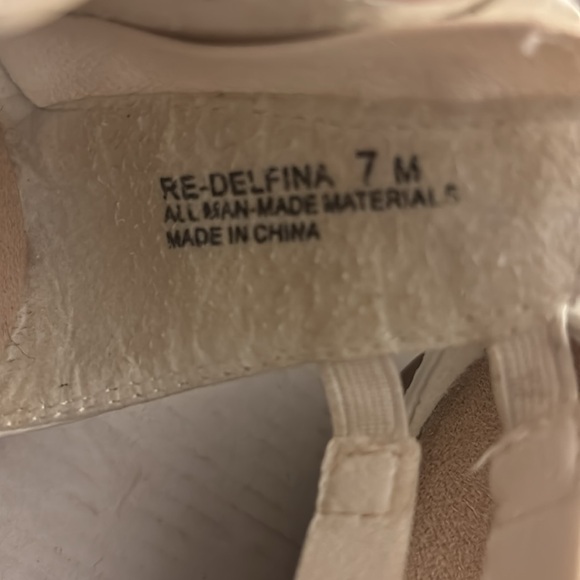 Relativity White Sandals - Picture 5 of 11